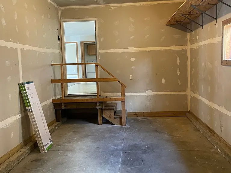 1420 E Redwood Blvd — Photo 18
