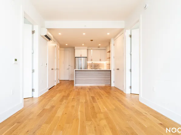 2-24 26th Avenue image 4 of 23