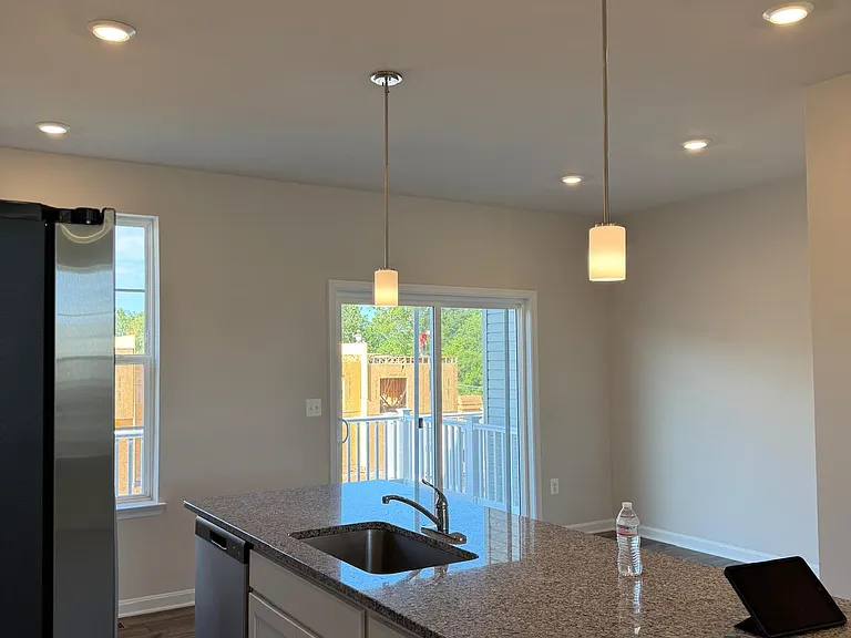 398 Seeback Dr — Photo 8