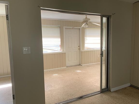 5th image of 4195 Butler Ave