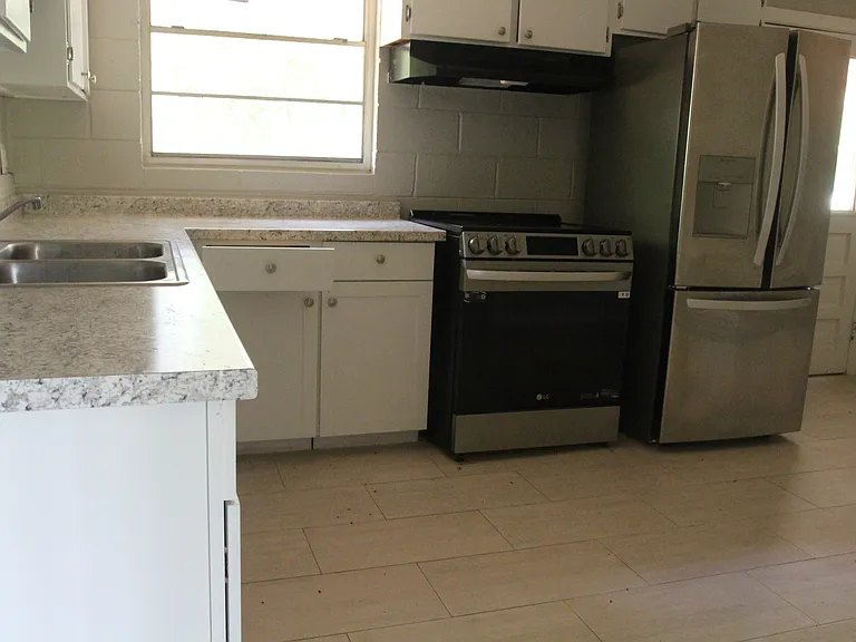 1306 Maryland Dr #B — Photo 11