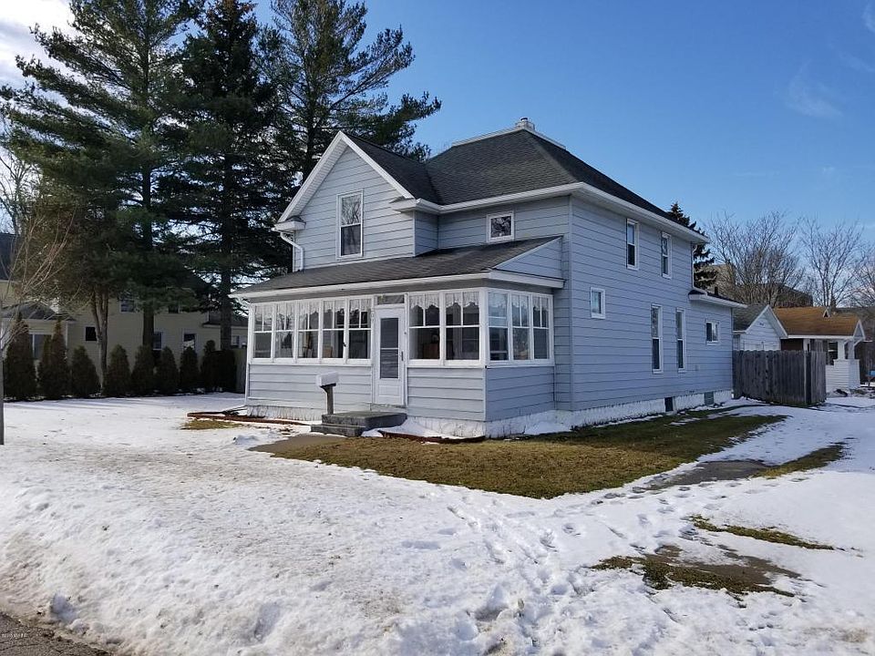 1st image of 209 N Lavinia St
