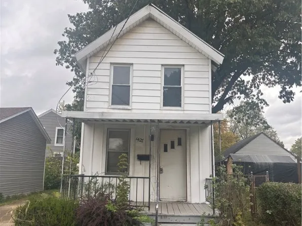 1427 4th St NE, Canton, OH 44704