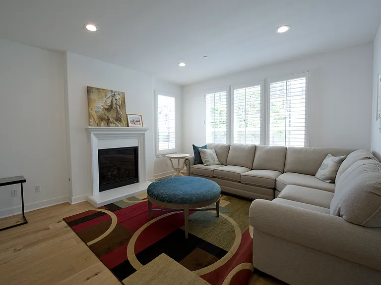 7889 Whimbrel Ln — Photo 3