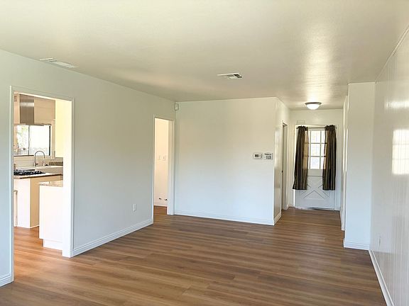 5th image of 14968 Chevalier Ave