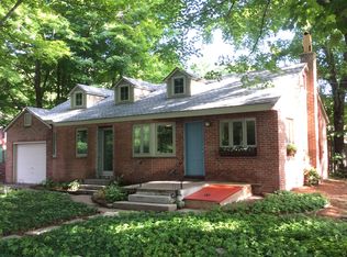 35 W Farms Rd, Northampton, MA 01062