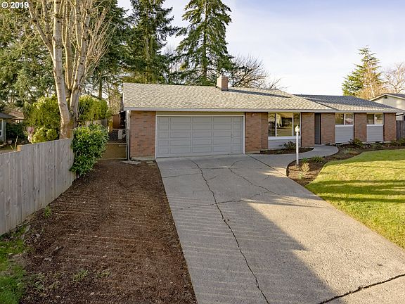 3rd image of 1211 NE 126th St