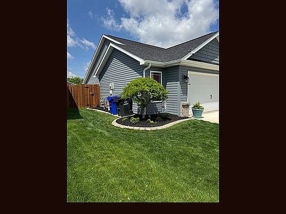 3rd image of 1405 Stafford Dr