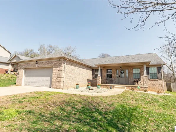 114 Vineland Parkway Dr, Vine Grove, KY 40175