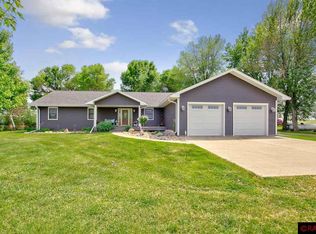 53483 188th St, Lake Crystal, MN 56055