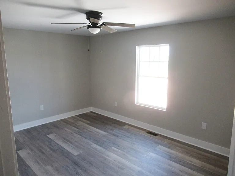 429 Northbrook Iii School Rd — Photo 7