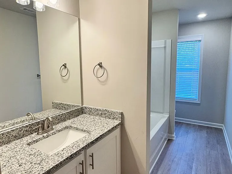 1205 McCoy St — Photo 16