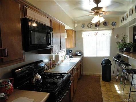 4th image of 56581 Carlyle Dr