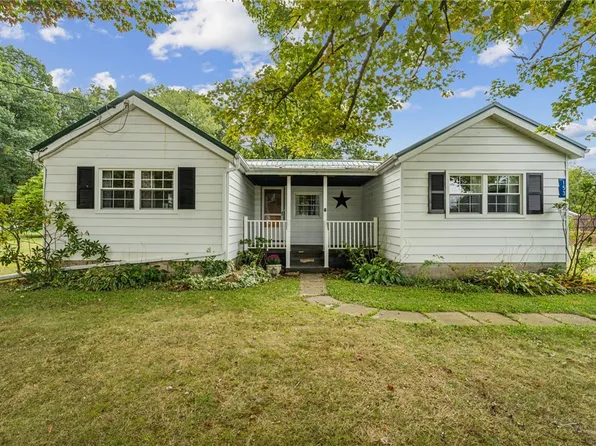 153 Seger Rd, Derry, PA 15627