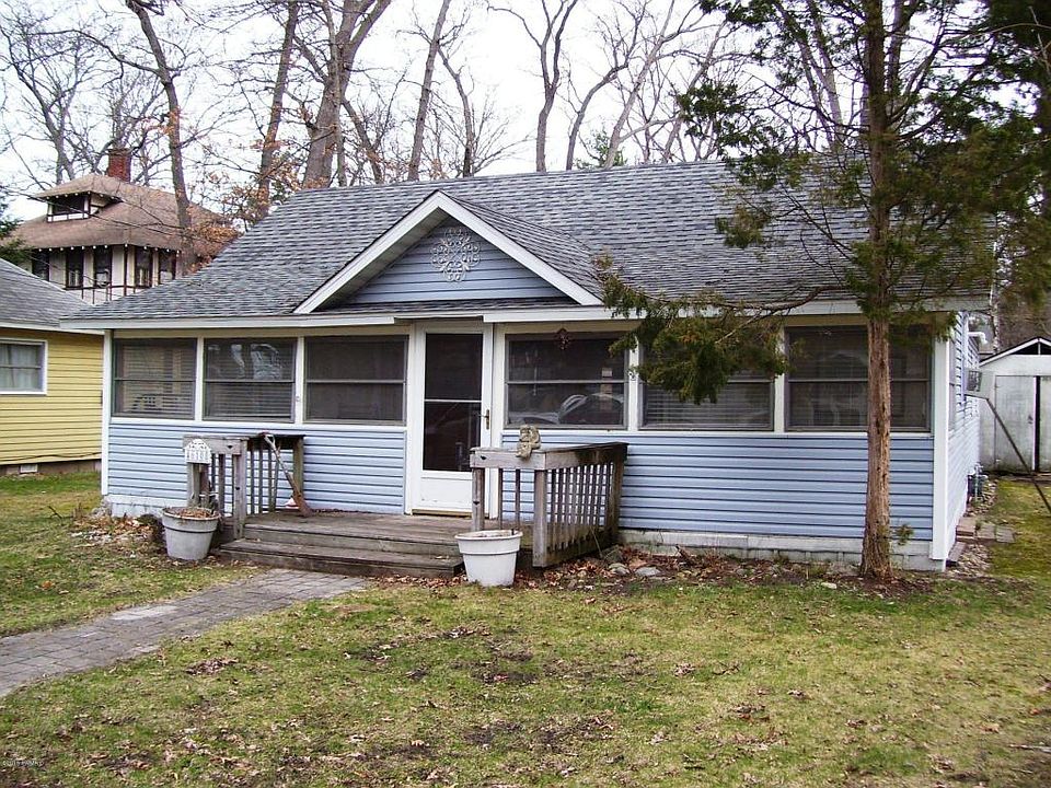 1st image of 46108 Ely Ave