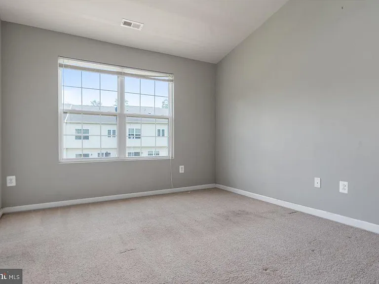 714 Millhouse Dr — Photo 10