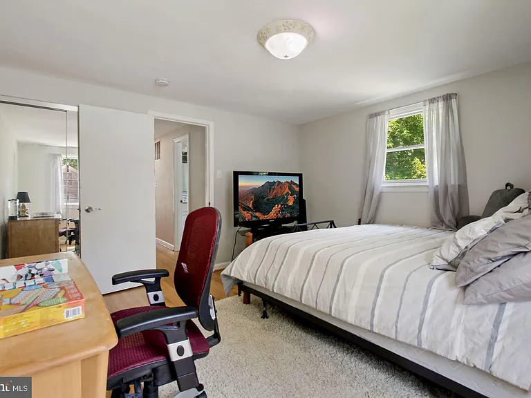9504 Wadsworth Dr — Photo 27