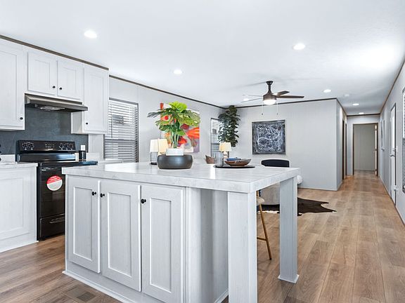 5th image of 5305 Mission Cir