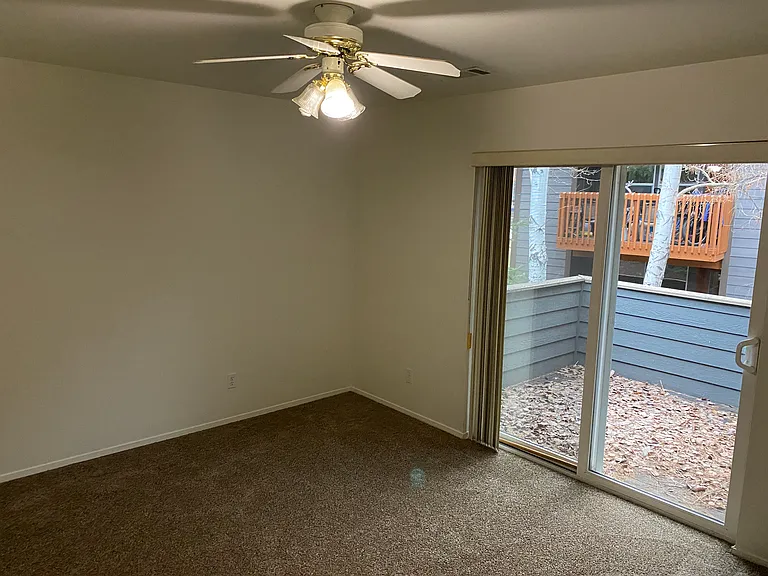 2086 NE Linnea Dr #2 — Photo 11