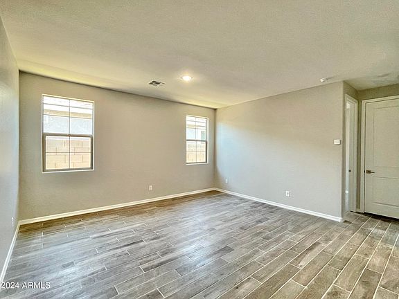 5th image of 22940 E LORDS Way