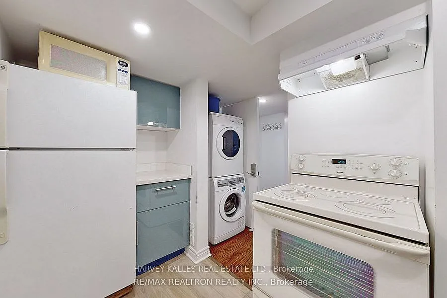 2 bed, $2,050 — Photo 3