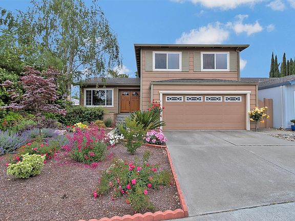 2nd image of 15135 Venetian Way