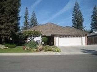 2391 Sophia Ln, Kingsburg, CA 93631