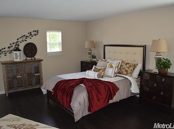 4th image of 2136 Arnold Dr