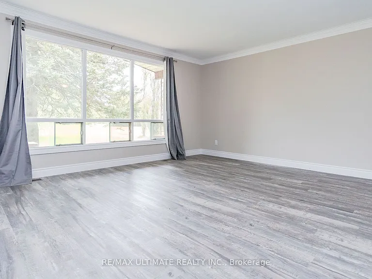 321 Warrington Rd — Photo 25
