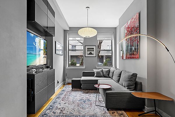 1st image of 270 1st St #1L