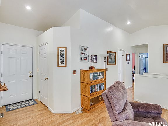 3rd image of 9093 S Granada Hills Dr