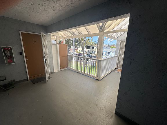 3rd image of 70 Glendora Ave APT 5