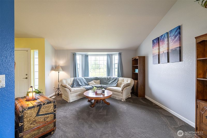 5th image of 7332 183rd Avenue SW