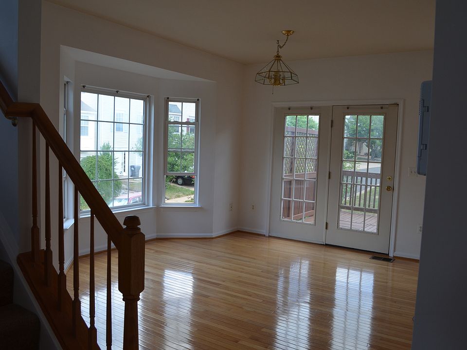 1st image of 17265 Vaughn Ln