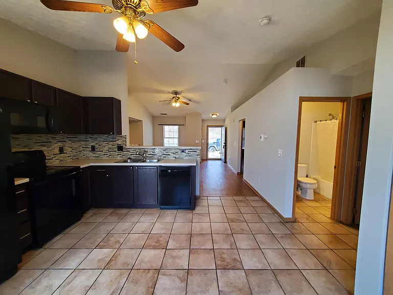 1803 Canopy Ln — Photo 15