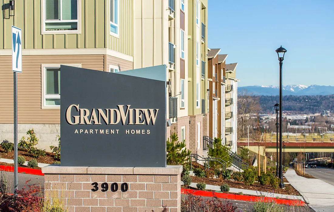 Grandview Apartments — Photo 1