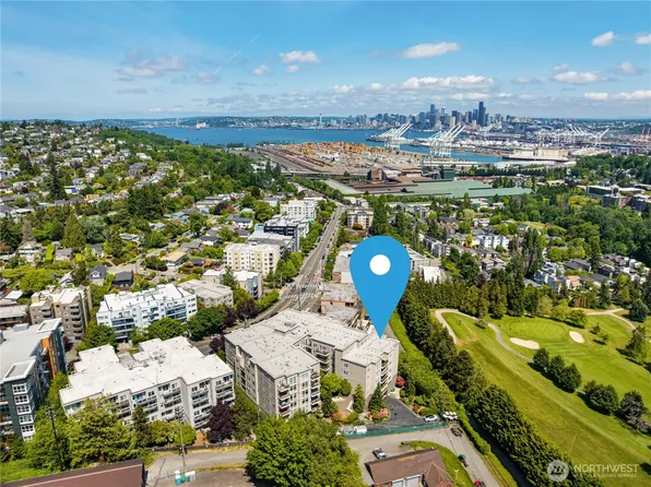 3221 SW Avalon Way #105, Seattle, WA 98126
