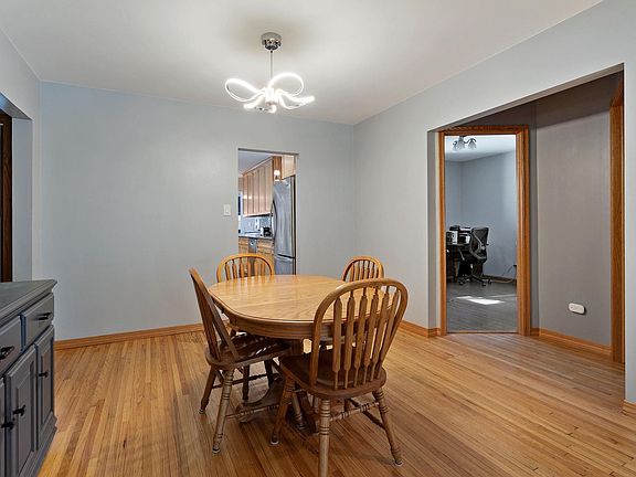 3rd image of 4020 Boardman St