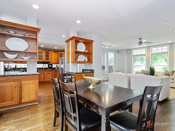 Kitchen/Dining