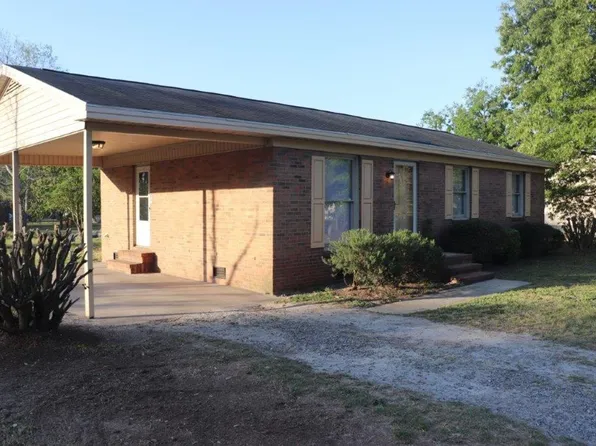 112 Sandy Dr, Goldsboro, NC 27534