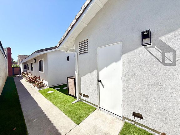 5th image of 21676 Superior Ln