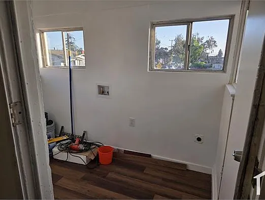7735 Macarthur Blvd — Photo 17