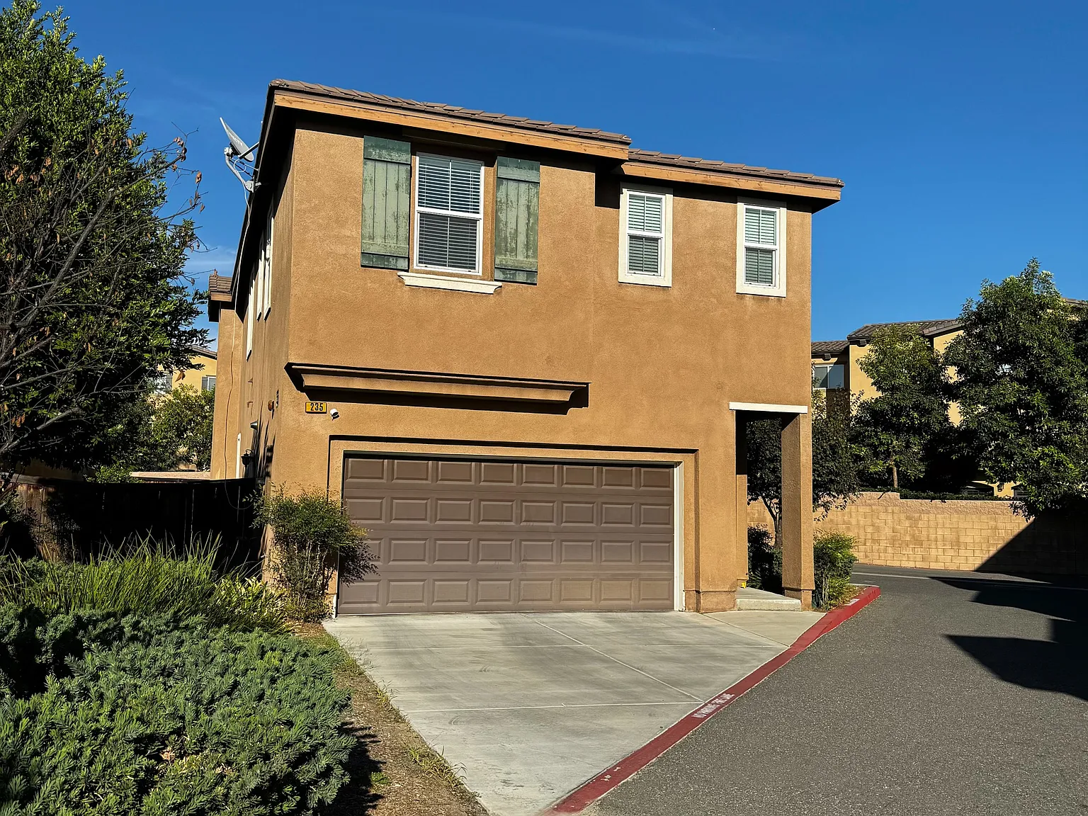 4 bed, 2.5 bath, 2145 sqft, $3,550 — Photo 1