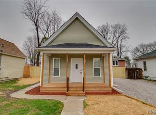 236 W Delmar Ave, Godfrey, IL 62035