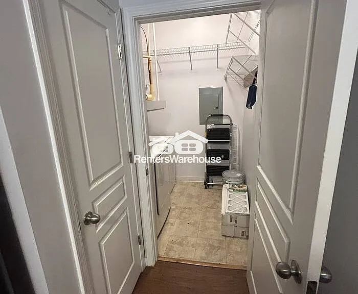 401 20th St S #101 — Photo 17