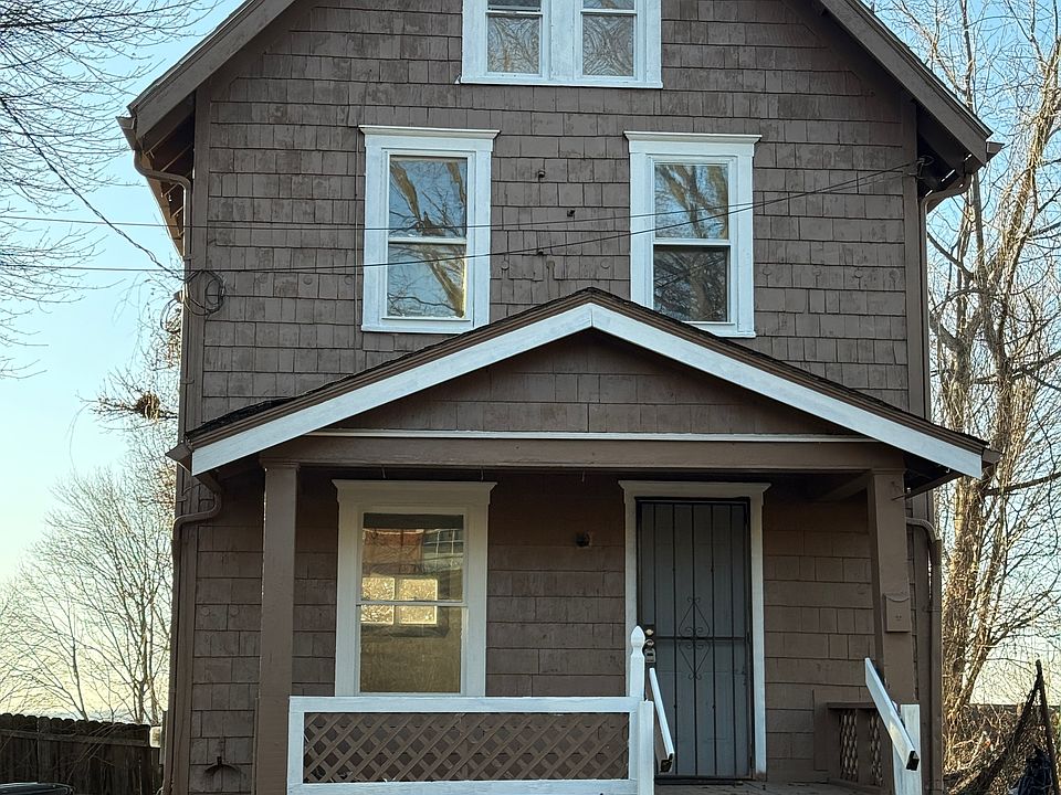 1st image of 416 Arnold Ct