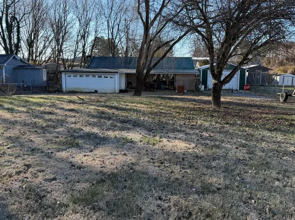 709 Carson St, Jefferson City, TN 37760