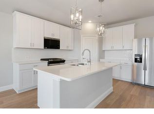 806 Wisteria Ln, Lavon, TX 75166