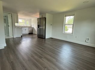 243 Park Ln #B, Trumbull, CT 06611