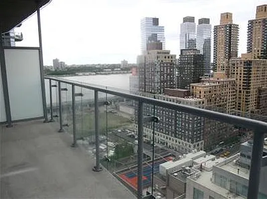 Rented by 212 Consulting Corp | media 17